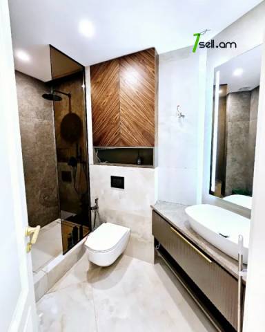 4 սենյականոց բնակարան նորակառույց շենքում Անտառային փողոցում, 120 ք.մ., 2 սանհանգույց