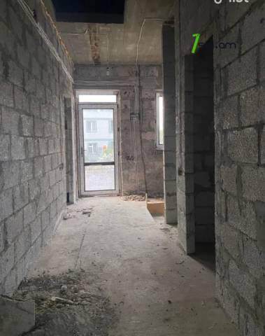 Երկու հարկանի քարե տուն 1-ին փողոցում Առինջում, 140 քմ, 3+ սանհանգույց
