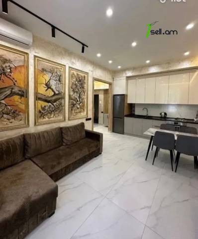 2 սենյականոց բնակարան Խորենացու փողոցում, 45 քմ, 3/5 հարկ, դիզայներական ոճով վերանորոգված, քարե շենք