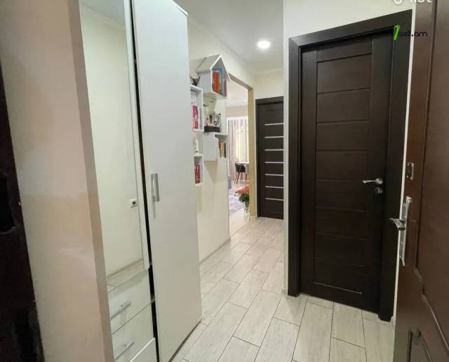 2 սենյականոց բնակարան Արամ Խաչատրյան փողոցում, 45 ք.մ., 1/9 հարկ, դիզայներական ոճով վերանորոգված