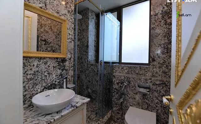 Երեք հարկանի քարե տուն Բաբայան փողոցում Արաբկիրում, 820 քմ, 3+ սանհանգույց, կապիտալ վերանորոգված