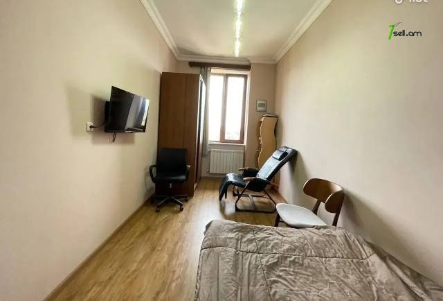 4 սենյականոց բնակարան նորակառույց շենքում Անտառային փողոցում, 125 ք.մ., 2 սանհանգույց