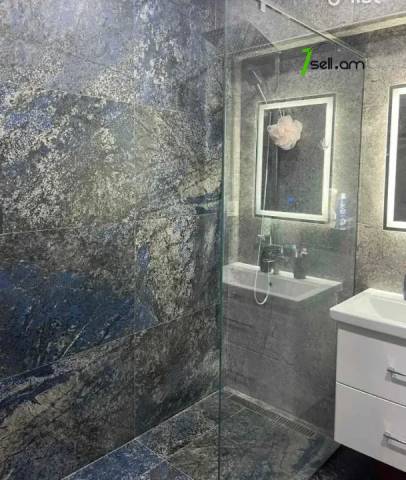 3 սենյականոց բնակարան նորակառույց շենքում Քանաքեռ Զեյթունում, 105 ք.մ., 2 սանհանգույց