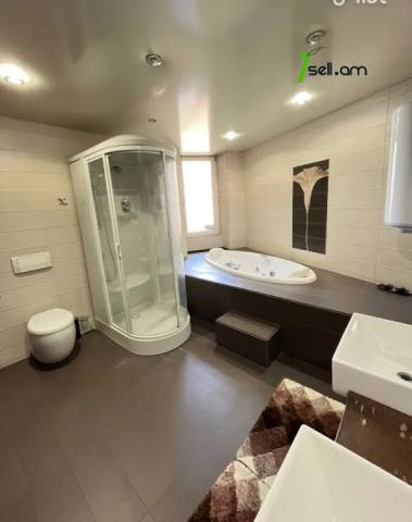 Ընդարձակ 4 սենյականոց բնակարան նորակառույց շենքում Հյուսիսային պողոտայում, 258 քմ, 5/8 հարկ