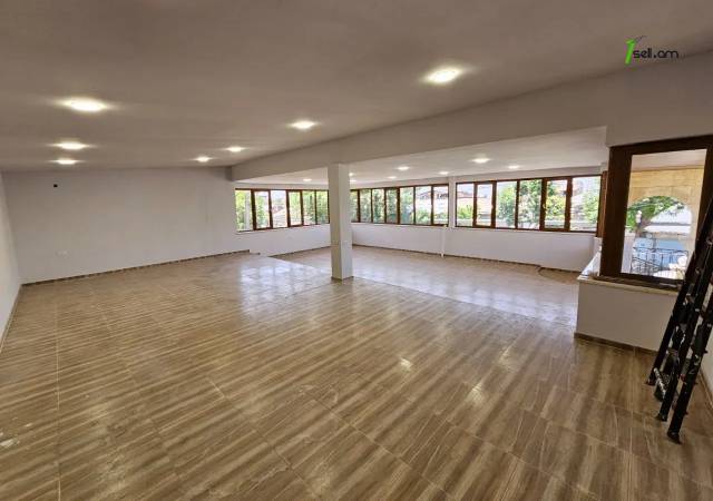 Բազմաֆունկցիոնալ գույք Էրեբունիում, 600 ք.մ.