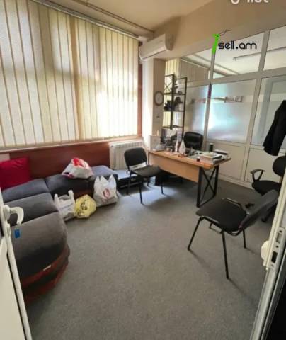 Բազմաֆունկցիոնալ գույք Վարդանանց փողոցում կենտրոնում, 300 քմ