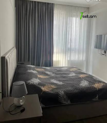 3 սենյականոց բնակարան նորակառույց շենքում Քանաքեռ Զեյթունում, 105 ք.մ., 2 սանհանգույց