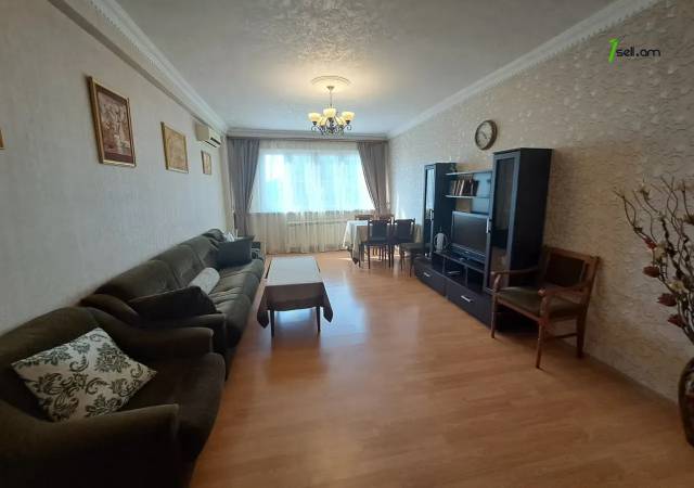 2 սենյականոց բնակարան Եզնիկ Կողբացու փողոցում, 80 ք.մ., եվրովերանորոգված