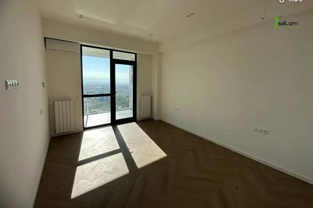 4 սենյականոց բնակարան նորակառույց շենքում Կարապետ Ուլնեցու փողոցում, 133 ք.մ., 2 սանհանգույց