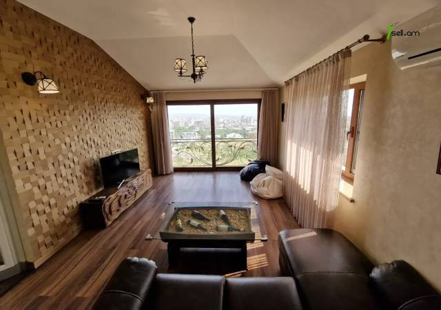 Ընդարձակ 5 սենյականոց բնակարան նորակառույց շենքում Վերին Անտառային փողոցում, 330 ք.մ.