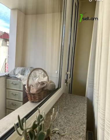 3 սենյականոց բնակարան նորակառույց շենքում Վերին Անտառային փողոցում, 83 ք.մ., 3/6 հարկ, 2 սանհանգույց