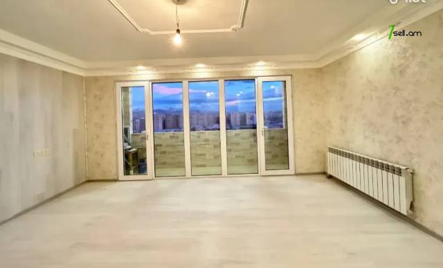 3 սենյականոց բնակարան Զաքարիա Քանաքեռցու փողոցում, 73 քմ, մի քանի պատշգամբ