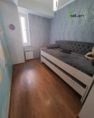 3 սենյականոց բնակարան Սարյանի փողոցում, 80 ք.մ., 5/16 հարկ, եվրովերանորոգված