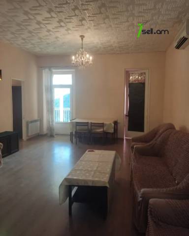 Մեկ հարկանի քարե տուն Այգեձորի փողոցում Արաբկիրում, 130 քմ, կոսմետիկ վերանորոգում