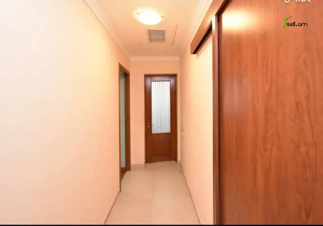 3 սենյականոց բնակարան նորակառույց շենքում Պարոնյան փողոցում, 102 քմ, 6/11 հարկ, բարձր առաստաղներ