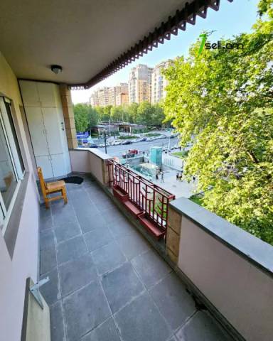 4 սենյականոց բնակարան նորակառույց շենքում Փավստոս Բուզանդի փողոցում, 150 ք.մ., 2 սանհանգույց