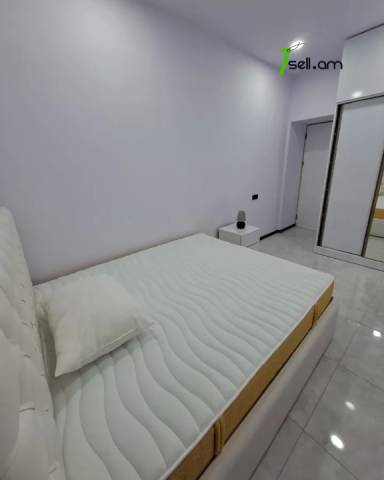 5 սենյականոց բնակարան Նալբանդյան փողոցում, 130 քմ, 1/3 հարկ, եվրովերանորոգված, քարե շենք