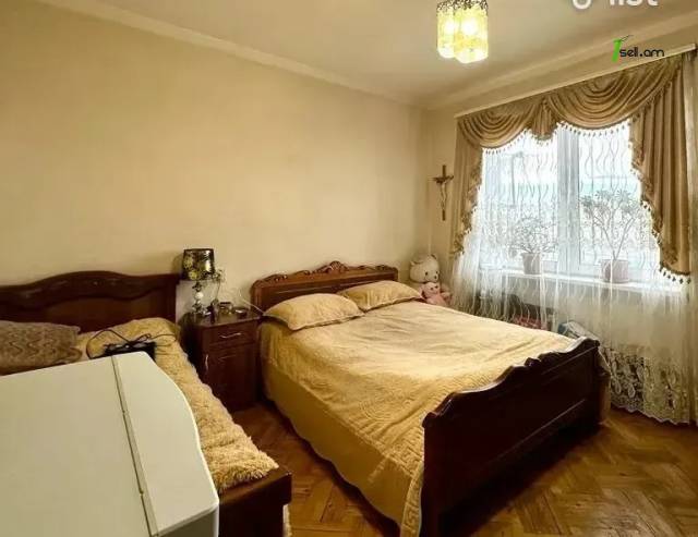 2 սենյականոց բնակարան, Կարապետ Ուլնեցու փողոցի 3-րդ փակուղի, 54 ք.մ., նախավերջին հարկ