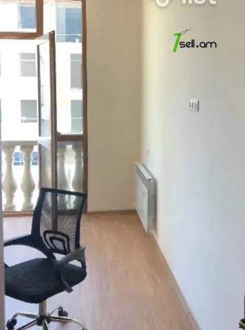 3 սենյականոց բնակարան նորակառույց շենքում Ադոնցի փողոցում, 89 քմ, 3/8 հարկ, 2 սանհանգույց