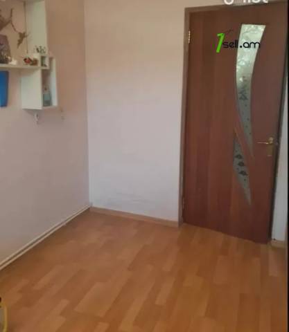 2 սենյականոց բնակարան Նանսենի փողոցում, 46 քմ, 2/5 հարկ, կոսմետիկ վերանորոգում