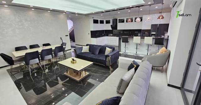 Երկու հարկանի քարե տուն Մարշալ Բաբաջանյանի փողոցում Ավանում, 500 քմ, 3+ սանհանգույց