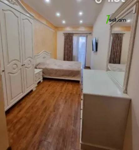 3 սենյականոց բնակարան նորակառույց շենքում Ռիգայի փողոցում, 145 ք.մ., 2 սանհանգույց, բարձր առաստաղներ