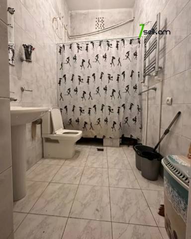 3 սենյականոց բնակարան Ազատության պողոտայում, 125 քմ, 1/5 հարկ, կապիտալ վերանորոգված, քարե շենք