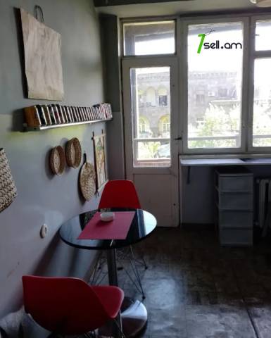 1 սենյականոց բնակարան Մոսկովյան փողոցում, 40 ք.մ., 5/9 հարկ