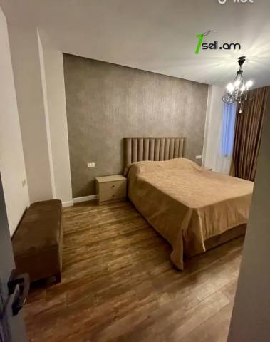 4 սենյականոց բնակարան նորակառույց շենքում Անտառային փողոցում, 154 ք.մ., 2 սանհանգույց