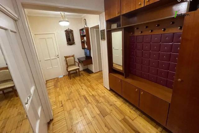 3 սենյականոց բնակարան, Սայաթ-Նովա թաղամաս, 78 քմ, 1/9 հարկ, եվրովերանորոգված