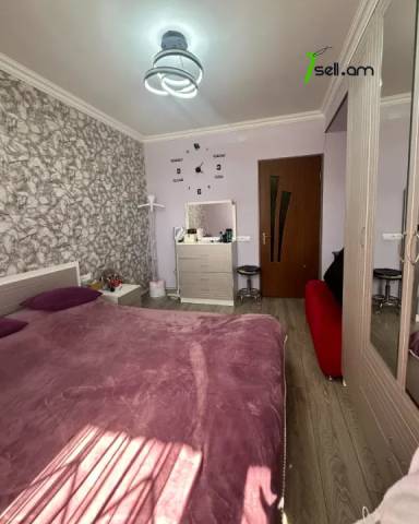 3 սենյականոց բնակարան Արցախի պողոտայում, 67 քմ, 1/14 հարկ, կապիտալ վերանորոգված, քարե շենք