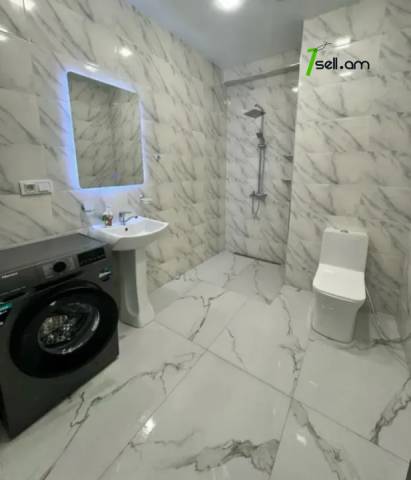 2 սենյականոց բնակարան նորակառույց շենքում Լենինգրադյան փողոցում, 54 քմ, 7/14 հարկ, բարձր առաստաղներ