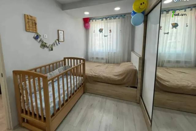 4 սենյականոց բնակարան Ռուբինյանց փողոցում, 82 քմ, 10/13 հարկ, եվրովերանորոգված