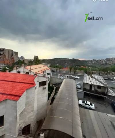 3 սենյականոց բնակարան Դերենիկ Դեմիրճյանի փողոցում, 85 քմ, 5/9 հարկ, կապիտալ վերանորոգված