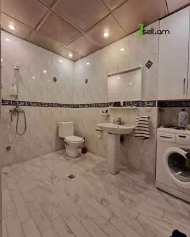 3 սենյականոց բնակարան Մեսրոպ Մաշտոցի պողոտայում, 94 ք.մ., մի քանի պատշգամբ, եվրովերանորոգված