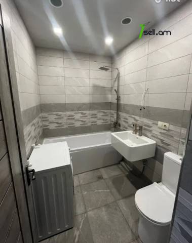 4 սենյականոց բնակարան նորակառույց շենքում Արամ Խաչատրյան փողոցում, 104 քմ, 5/13 հարկ