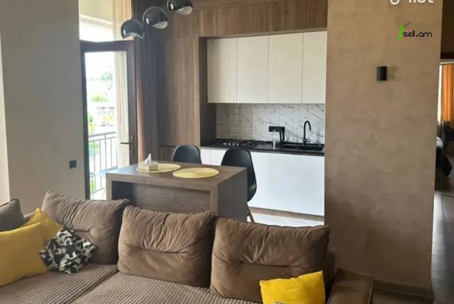 3 սենյականոց բնակարան նորակառույց շենքում Անաստաս Միկոյանի փողոցում, 67 ք.մ., բարձր առաստաղներ