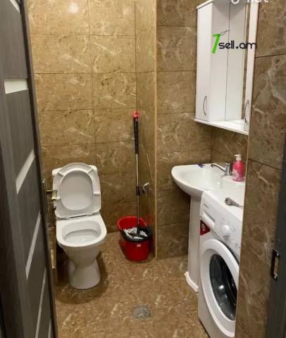 3 սենյականոց բնակարան նորակառույց շենքում Նիկողայոս Ադոնցի փողոցում, 88 քմ, 2/8 հարկ, 2 սանհանգույց