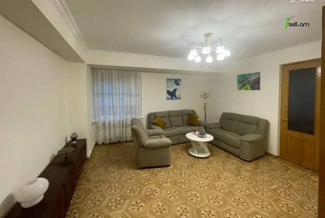 3 սենյականոց բնակարան Երվանդ Քոչարի փողոցում, 67 քմ, 2/14 հարկ, կոսմետիկ վերանորոգում