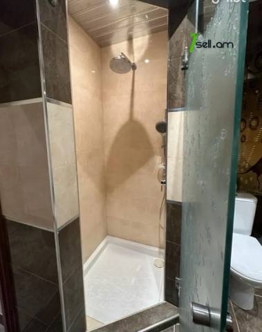 4 սենյականոց բնակարան նորակառույց շենքում Պուշկինի փողոցում, 98 քմ, 8/10 հարկ, 2 սանհանգույց