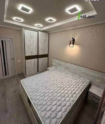 3 սենյականոց բնակարան Վաղարշ Վաղարշյան փողոցում, 80 քմ, 2/5 հարկ, մի քանի պատշգամբ