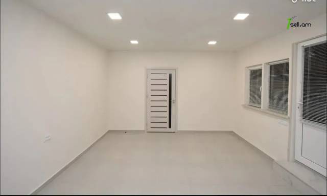 Առևտրային տարածք Արաբկիրի 21-րդ փողոցում Արաբկիրում, 103 ք.մ.