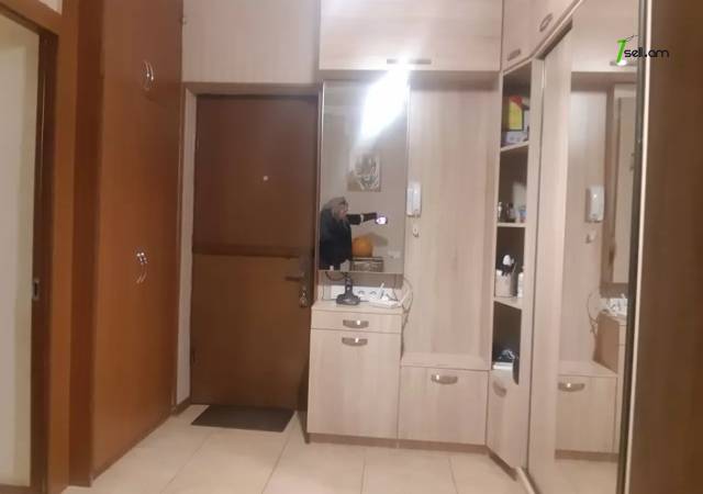 3 սենյականոց բնակարան Մինաս Ավետիսյան փողոցում, 78 ք.մ., նախավերջին հարկ, կապիտալ վերանորոգված