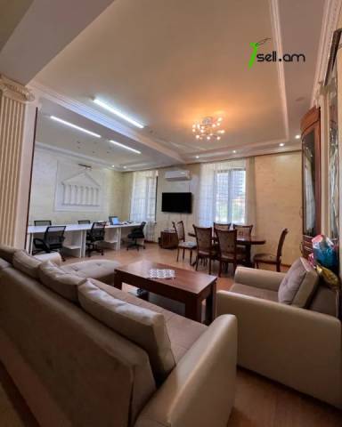 4 սենյականոց բնակարան Մեսրոպ Մաշտոցի պողոտայում, 120 քմ, 2/5 հարկ, բարձր առաստաղներ