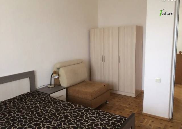 Երկու հարկանի քարե տուն Ազատության պողոտայում Արաբկիրում, 230 քմ, 3+ սանհանգույց