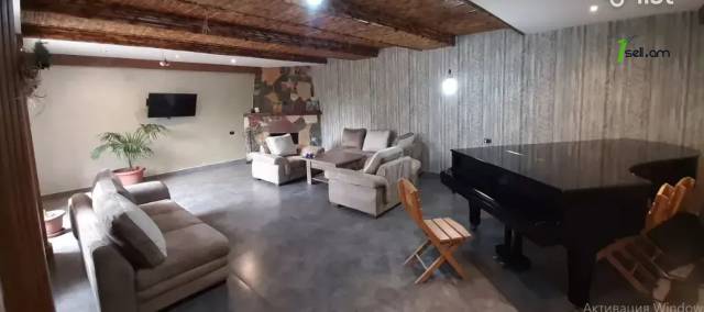 Երկու հարկանի տուն, Շիրակի 4-րդ նրբանցք Շենգավիթում, 160 ք.մ., 2 սանհանգույց, եվրովերանորոգված