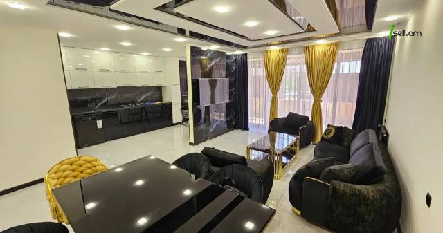 4 սենյականոց բնակարան Րաֆֆու փողոցում, 90 քմ, 2/9 հարկ, կապիտալ վերանորոգված