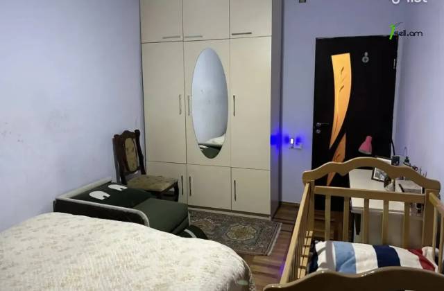 3 սենյականոց բնակարան Մինսկի փողոցում, 78 քմ, 5/9 հարկ, կապիտալ վերանորոգված