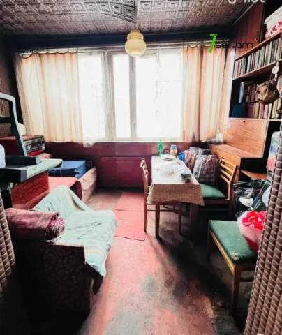 2 սենյականոց բնակարան Նաիրի Զարյան փողոցում, 66 ք.մ., բարձր առաստաղներ, նախավերջին հարկ, քարե շենք