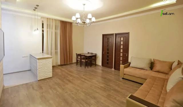 3 սենյականոց բնակարան Կասյան փողոցում, 57 ք.մ., բարձր առաստաղներ, եվրովերանորոգված, քարե շենք